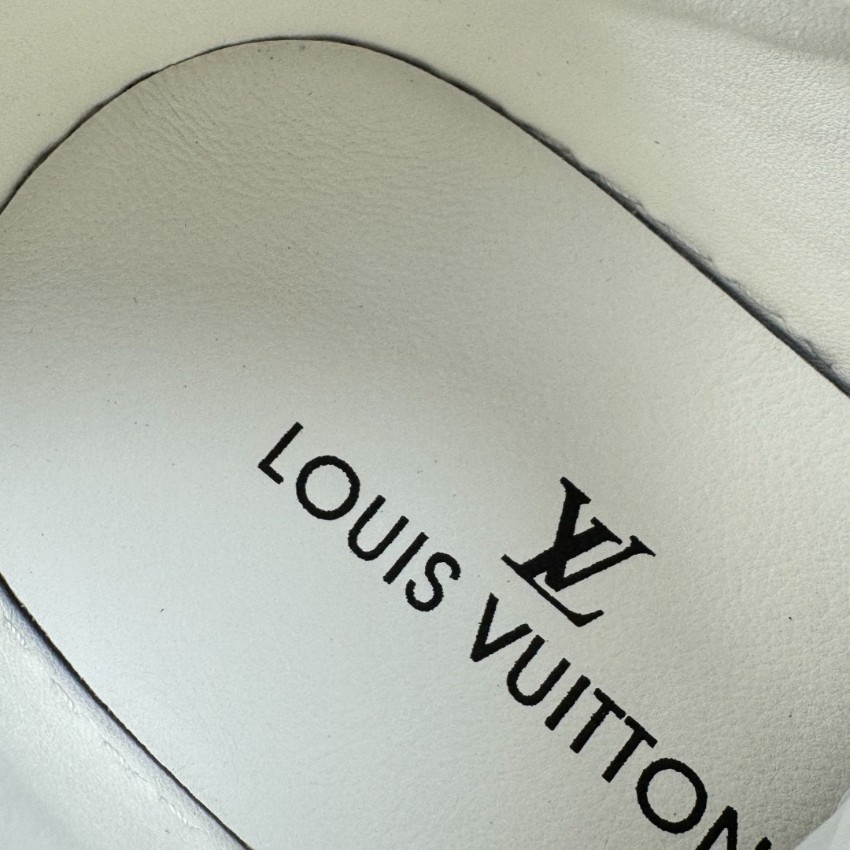 ルイヴィトン 格安 スニーカー 厚底デザイン モノグラム型押し ストリートスタイル 精密ディテール_5