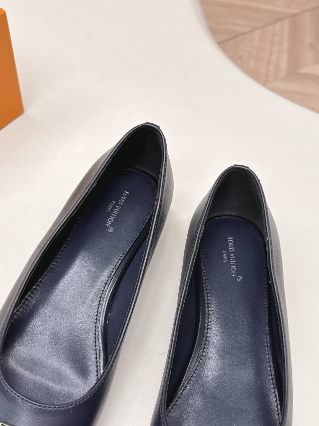 ルイヴィトン ハイブランド フラットパンプス ポインテッドトゥ レザー仕上げ ミニマル設計 安心サイト_6