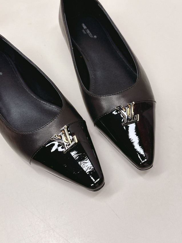 ルイヴィトン 格安 フラットパンプス ポインテッドトゥ エナメル切替 軽量設計 実店舗運営_4
