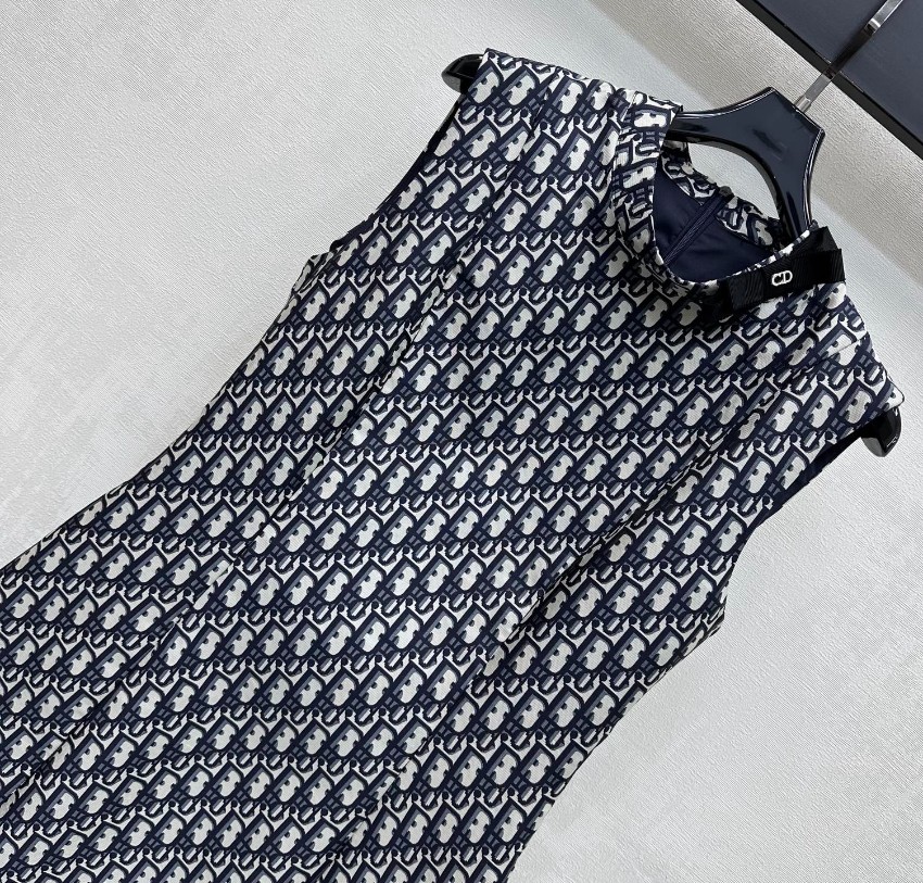 ディオール ハイブランド ノースリーブワンピース 総柄ロゴデザイン フレアシルエット 精密ディテール_4