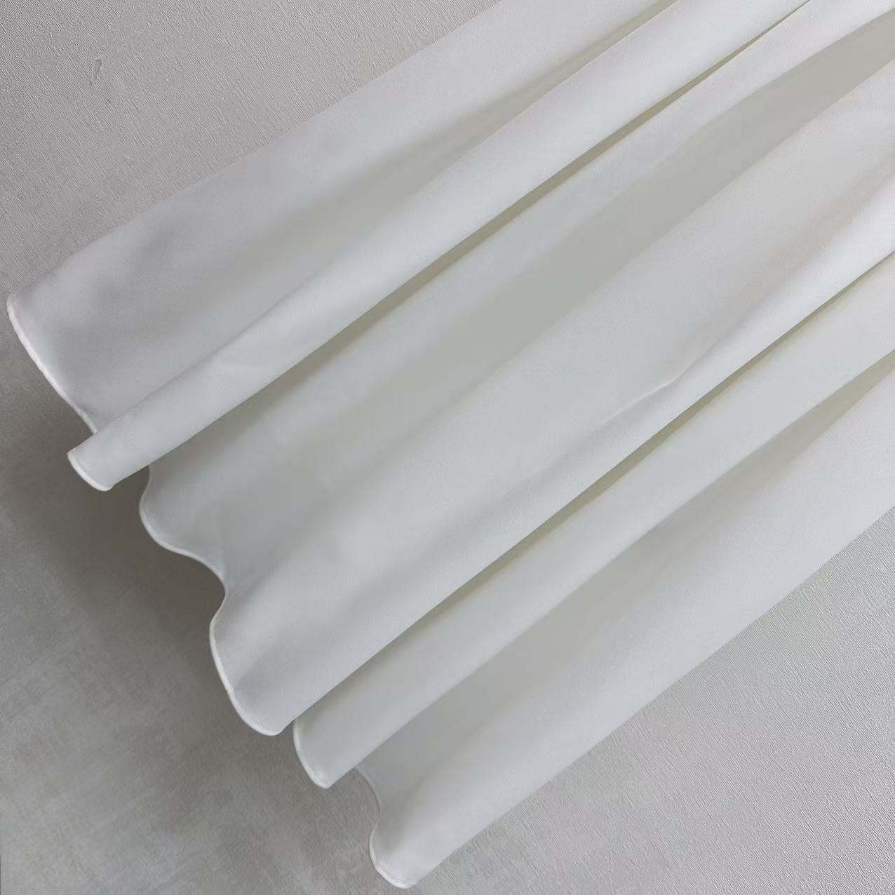 ディオール スーパーコピー ノースリーブワンピース ミニマルデザイン ベルト付きフレア 高級感仕上げ_6