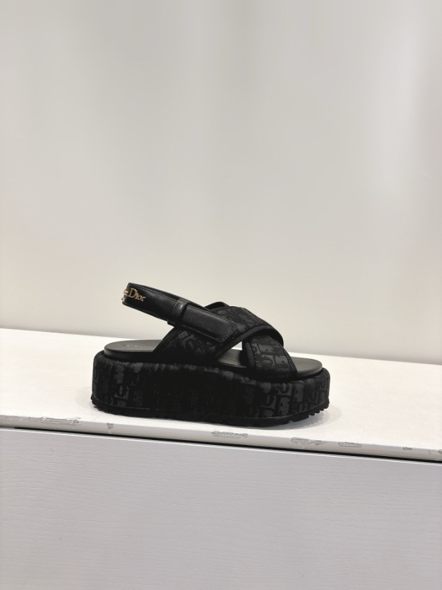 ディオール ブランド コピー クロスストラップサンダル 厚底デザイン 高評価_4