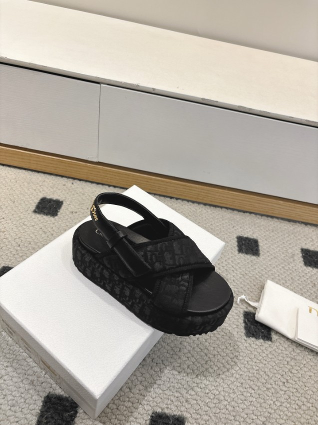 ディオール ブランド コピー クロスストラップサンダル 厚底デザイン 高評価_2