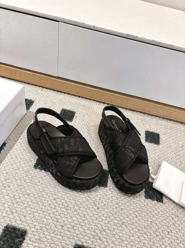 ディオール ブランド コピー クロスストラップサンダル 厚底デザイン 高評価_1