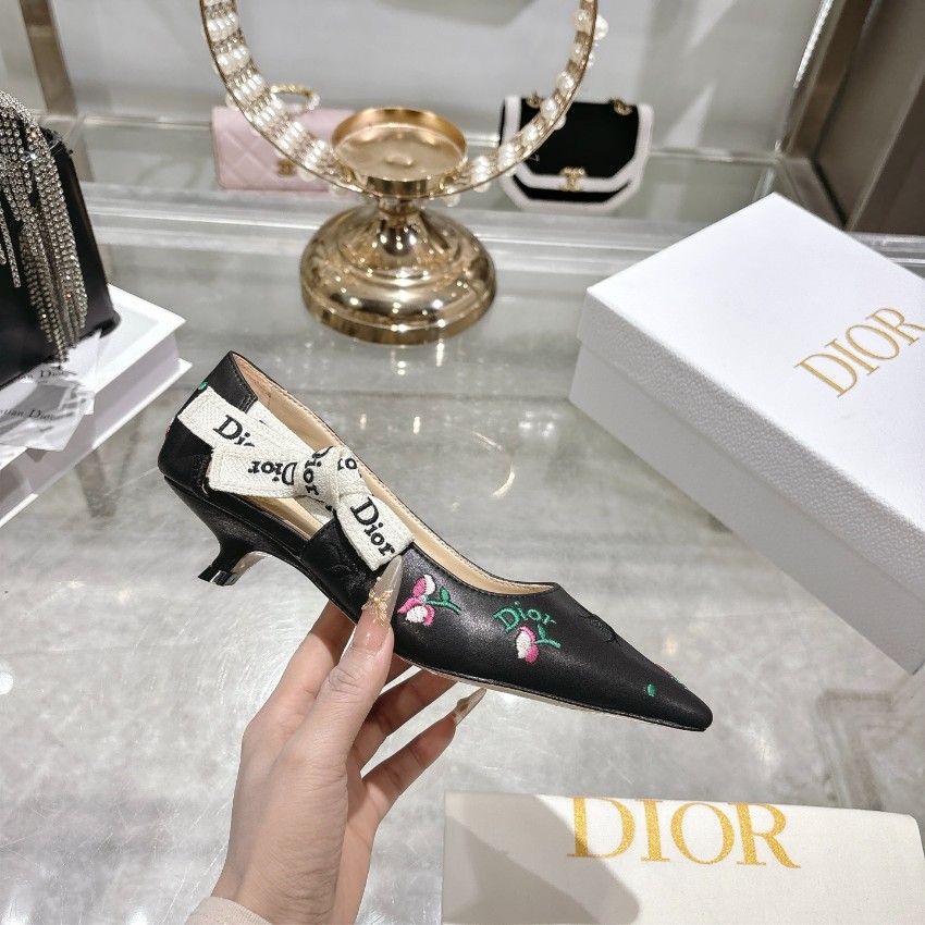 ディオール 本物級コピー 刺繍ポインテッドパンプス スリングバック仕様 丁寧な縫製_5