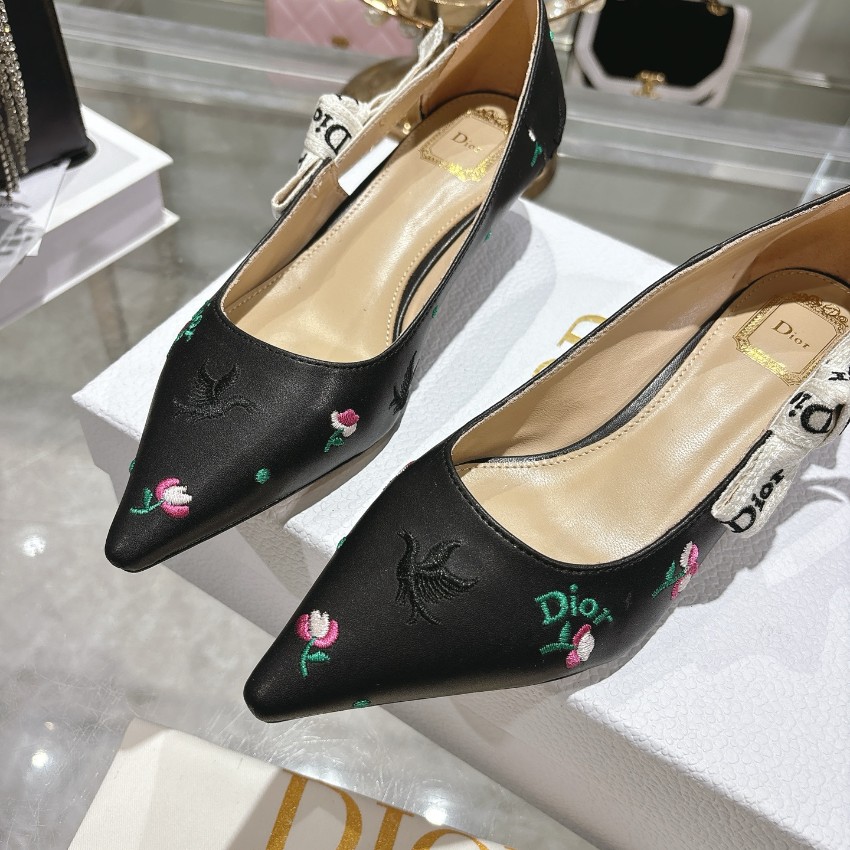 ディオール 本物級コピー 刺繍ポインテッドパンプス スリングバック仕様 丁寧な縫製_6