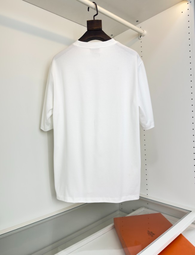 エルメス スーパーコピー 半袖Tシャツ グラフィックプリントデザイン 洗練モード 定番_1