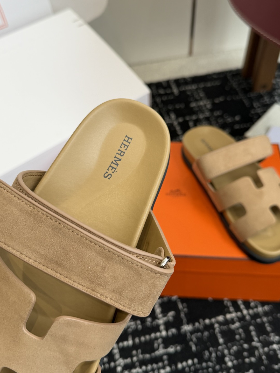 エルメス ブランド コピー サンダル Hカットデザイン スエード調ストラップ 上質感モデル 新作_6