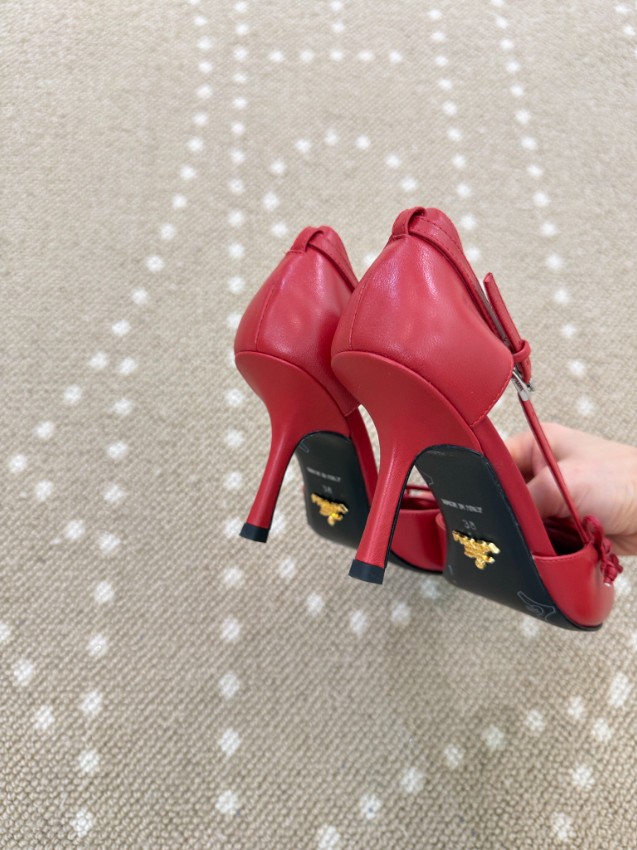 プラダ 本物級コピー パンプス レッドカラー バックストラップ ポインテッドトゥ リボンデザイン 上質レザー_2
