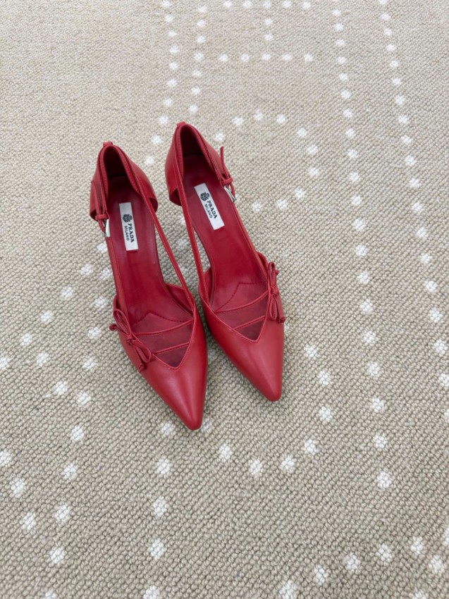 プラダ 本物級コピー パンプス レッドカラー バックストラップ ポインテッドトゥ リボンデザイン 上質レザー_1