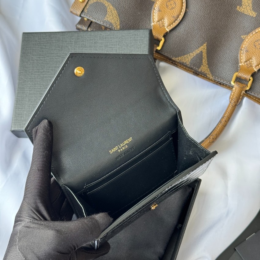 サンローラン スーパーコピー フラップウォレット クロコ型押しレザー 高再現度 安心サイト_7