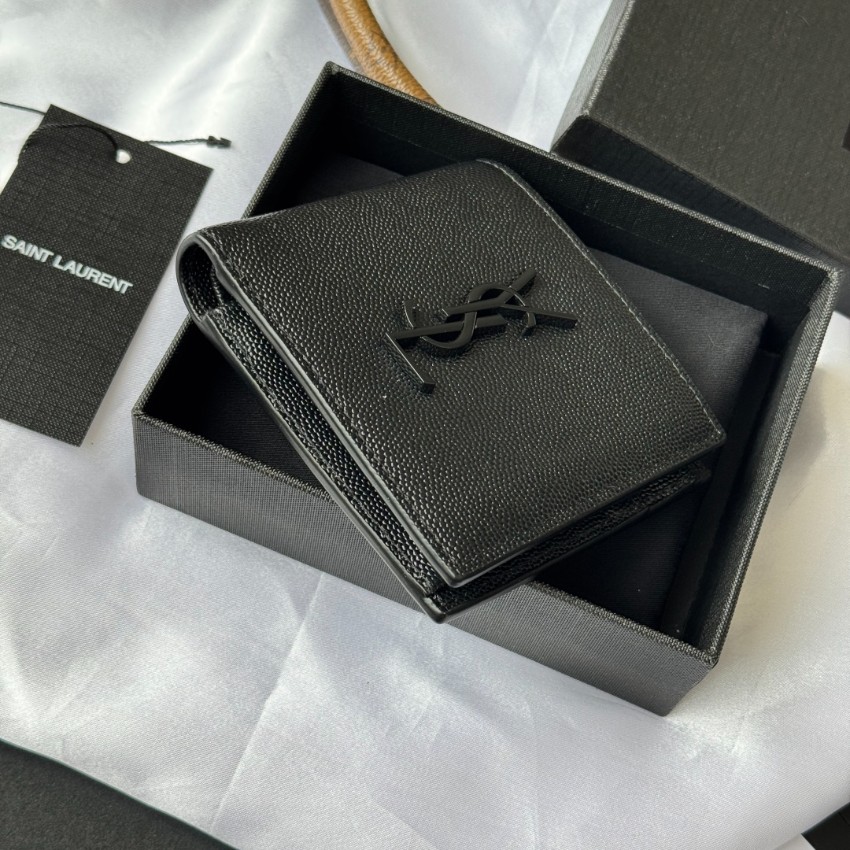 サンローラン ハイブランド 二つ折りウォレット グレインレザー コンパクト設計 精密ディテール_4