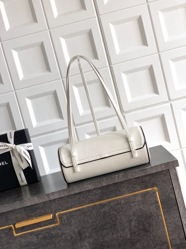 シャネル ハイブランド ショルダーバッグ フラップデザイン ゴールドココマーク スリムフォルム 上質感_2