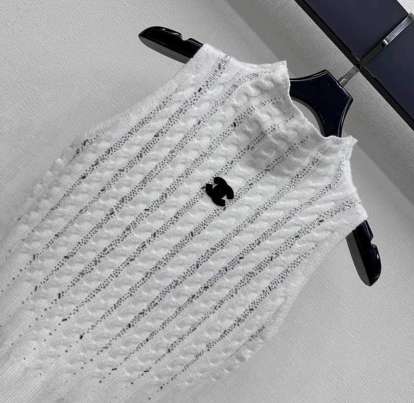 シャネル スーパーコピー ニットトップス ノースリーブ編み込みデザイン 快適な着心地 定番_3