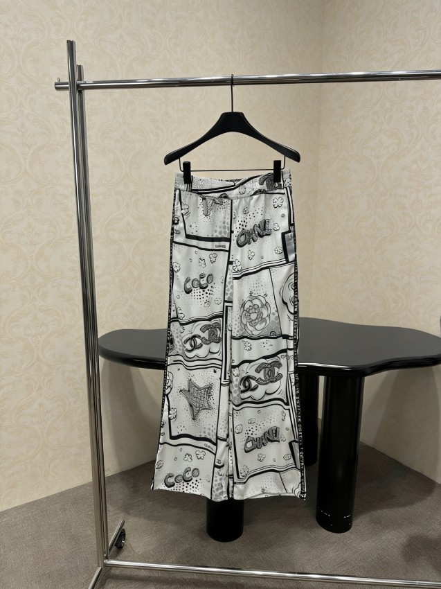 シャネル ブランド コピー ワイドパンツ 総柄プリントデザイン シンプルデザイン 高品質_1