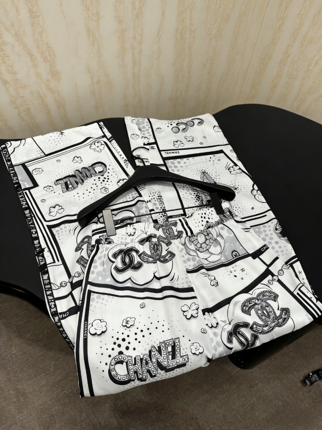 シャネル ブランド コピー ワイドパンツ 総柄プリントデザイン シンプルデザイン 高品質_6