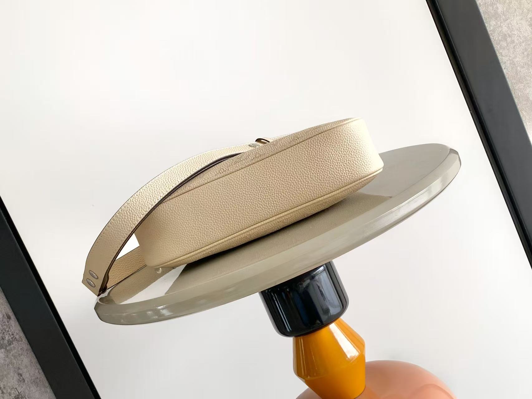 ルイヴィトン n級 ショルダーバッグ モノグラムパンチング レザー仕様 精密ディテール 高品質_4