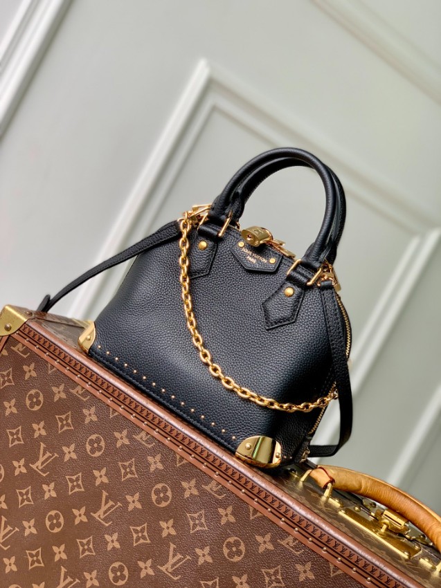 ルイヴィトン スーパーコピー レザーミニハンドバッグ チェーン装飾 2WAYショルダー 高級感仕上げ_1