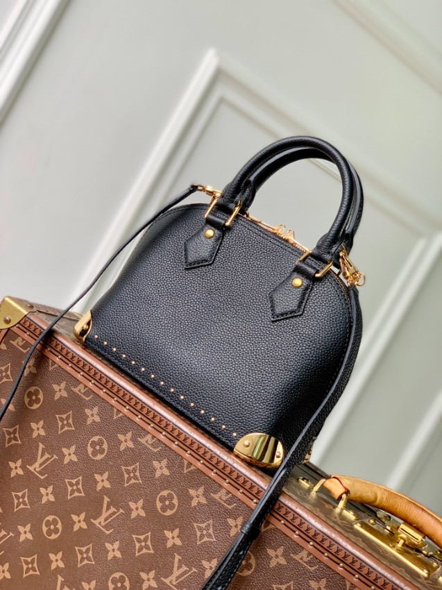 ルイヴィトン スーパーコピー レザーミニハンドバッグ チェーン装飾 2WAYショルダー 高級感仕上げ_3