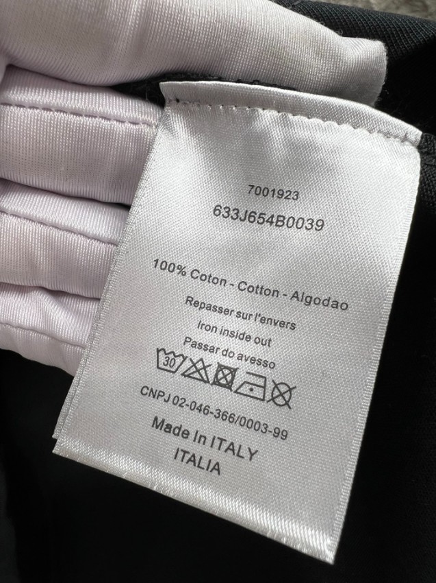 ディオール 本物級コピー 半袖Tシャツ ミニロゴ刺繍 ミニマルデザイン 精密ディテール_7