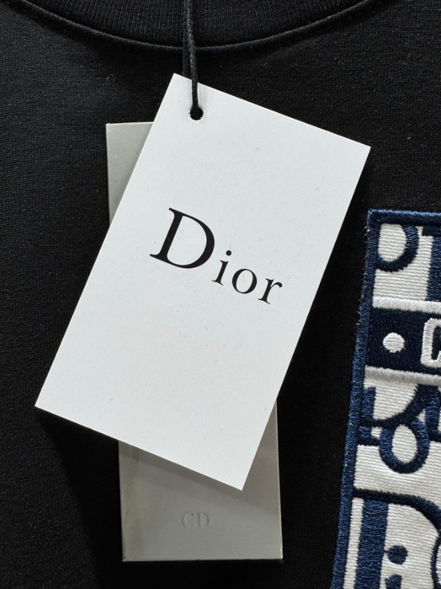 ディオール 本物級コピー 半袖Tシャツ モノグラムポケットデザイン シンプルスタイル 丁寧な縫製_3