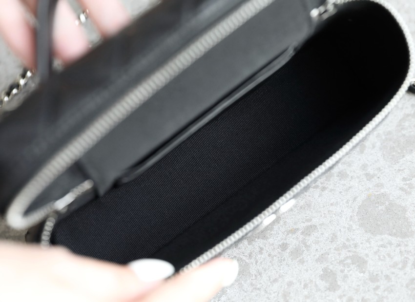 シャネル 格安 バニティバッグ チェーンショルダー キルティング仕様 高級感仕上げ_4