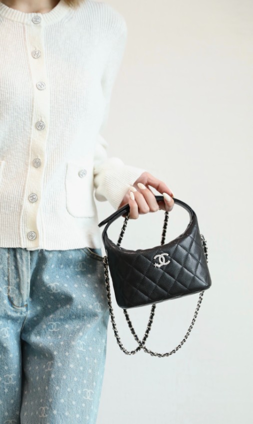 シャネル 本物級コピー ワンショルダーバッグ チェーンストラップ キルティング仕様 丁寧な縫製_5