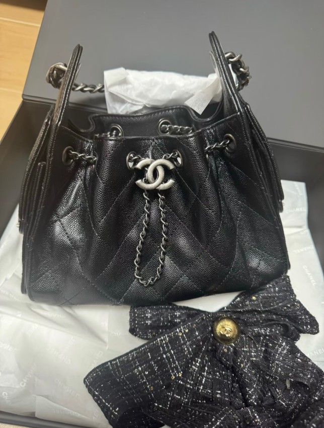 シャネル n級 ドローストリングチェーンバッグ キルティングレザー仕様 新作_4