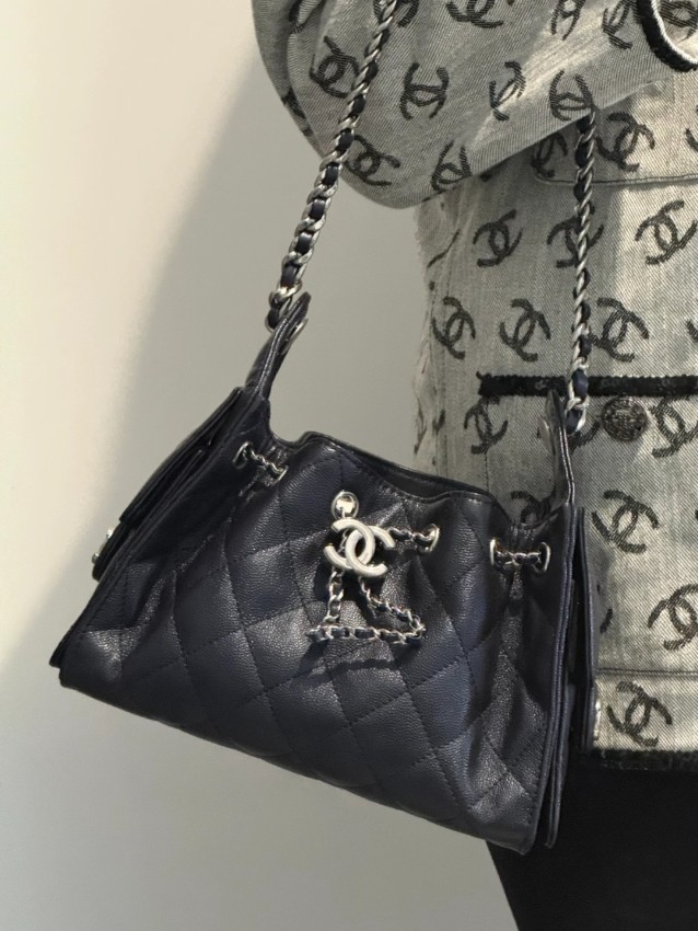 シャネル n級 ドローストリングチェーンバッグ キルティングレザー仕様 新作_8