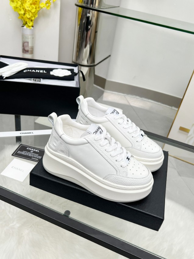 シャネル ハイブランド 厚底スニーカー レザーデザイン 本革使用_4
