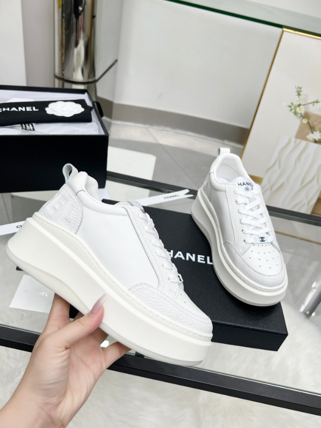 シャネル ハイブランド 厚底スニーカー レザーデザイン 本革使用_5