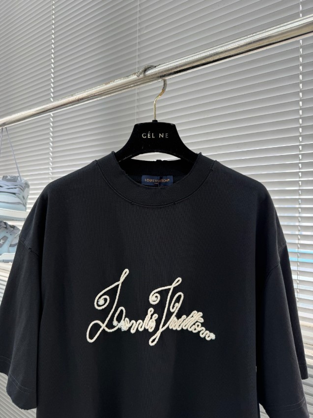 ルイヴィトン ブランド コピー ロゴ刺繍半袖Tシャツ オーバーサイズ 実店舗運営_5