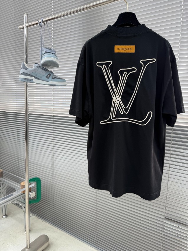 ルイヴィトン ブランド コピー ロゴ刺繍半袖Tシャツ オーバーサイズ 実店舗運営_7