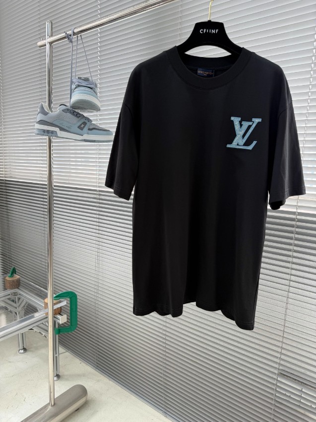 ルイヴィトン n級 LVロゴ半袖Tシャツ 通気 シンプルデザイン 高再現度 秘密厳守配送_6