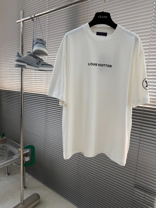 ルイヴィトン 格安 ロゴプリント半袖Tシャツ 肌触り良好 安全取引_7