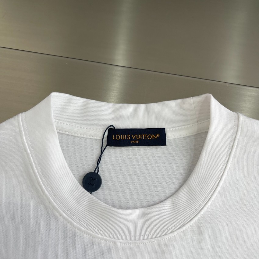 ルイヴィトン スーパーコピー ワッペンプリント半袖Tシャツ 夏服 精密ディテール_1