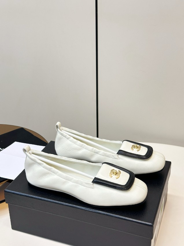 シャネル ブランド コピー バレエフラットシューズ バイカラーデザイン 上質感仕上げ 高品質_4