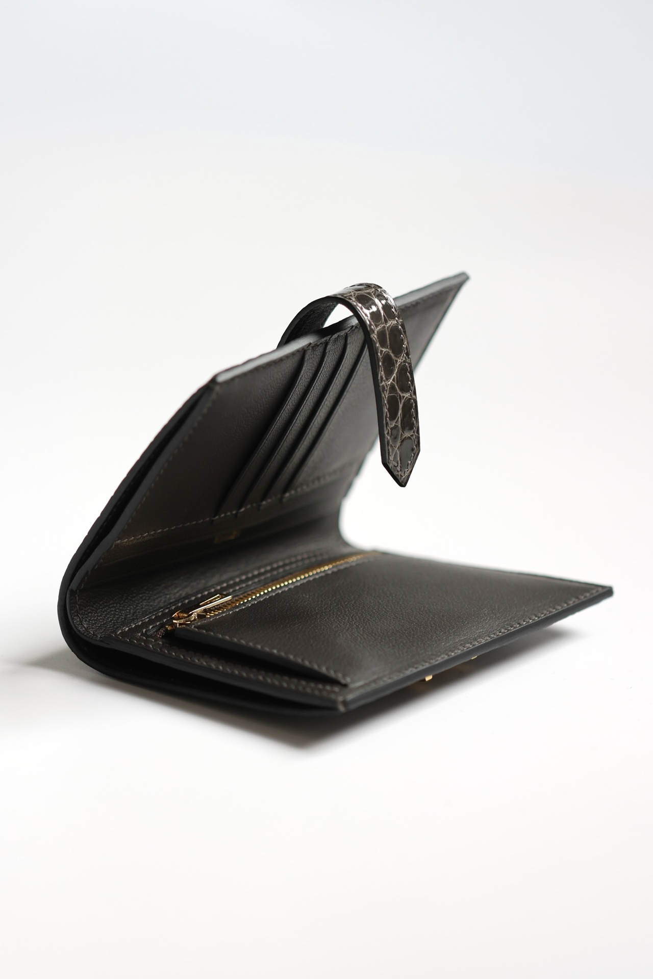 エルメス スーパーコピー クロコ型押しカードケース ゴールド金具仕様 圧倒的な再現度 高級感モデル_6