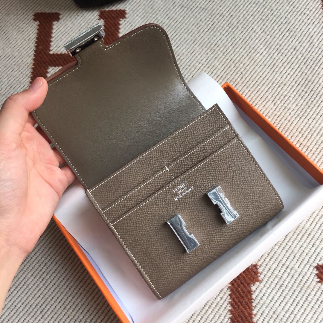エルメス ブランド コピー コンパクトウォレット グレージュレザー仕様 上質感 ノベルティ付き 人気モデル_9