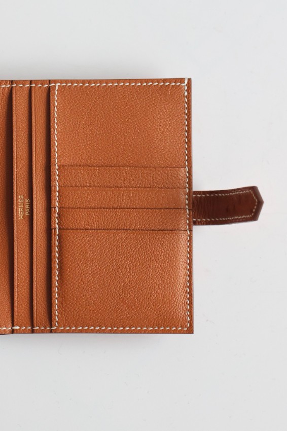 エルメス スーパーコピー ベアンコンパクトウォレット キャメルオーストリッチ風 ゴールド金具 数量限定入荷_2