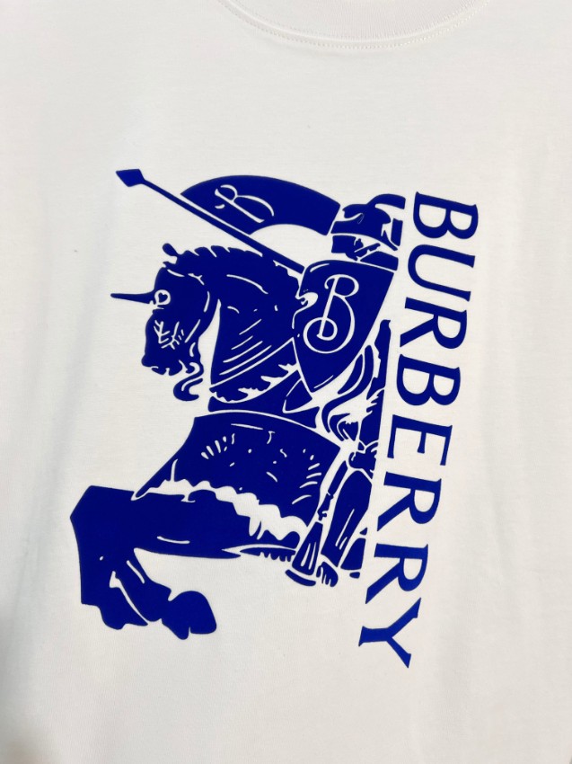 バーバリー 本物級コピー ロゴプリント半袖Tシャツ 肌触り良好 高再現度_5