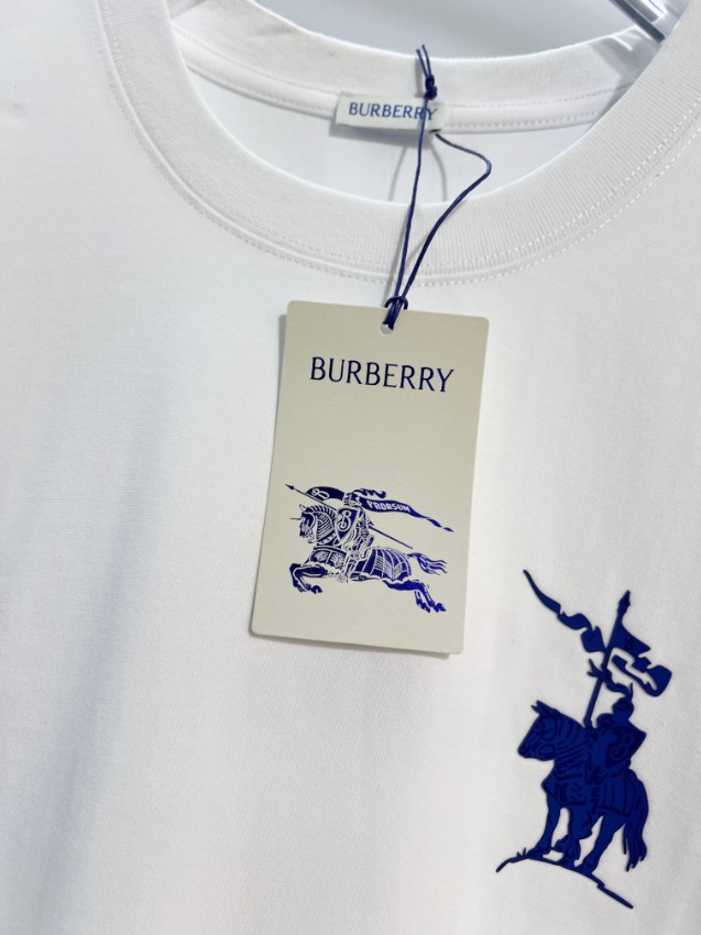 バーバリー 本物級コピー ワンポイント半袖Tシャツ 男女兼用 精密ディテール_3