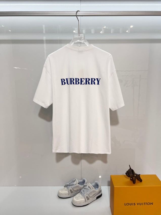 バーバリー 本物級コピー ワンポイント半袖Tシャツ 男女兼用 精密ディテール_4