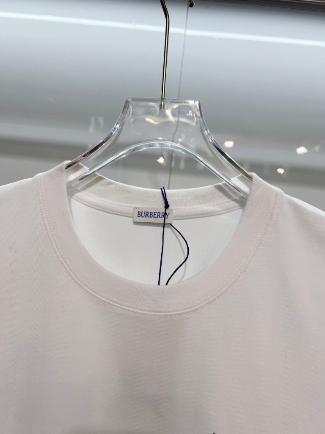 バーバリー 本物級コピー ワンポイント半袖Tシャツ 男女兼用 精密ディテール_10