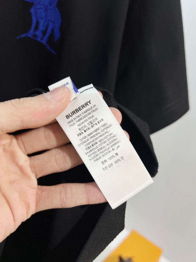 バーバリー スーパーコピー ワンポイント半袖Tシャツ 通気 ノベルティ付き_7
