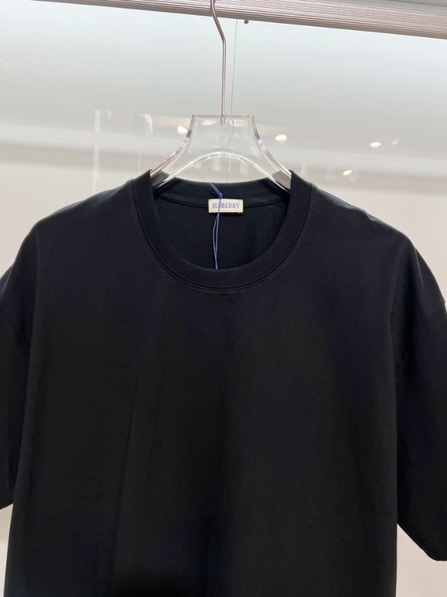 バーバリー n級 ロゴプリント半袖Tシャツ ミニマルデザイン 定番_1