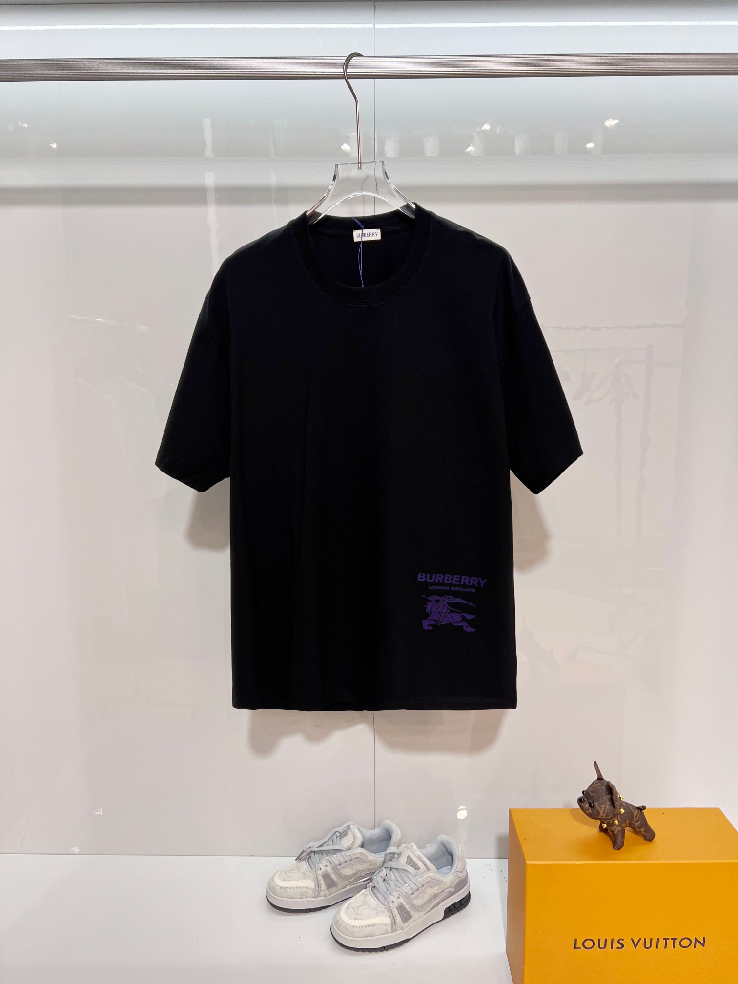 バーバリー n級 ロゴプリント半袖Tシャツ ミニマルデザイン 定番_4