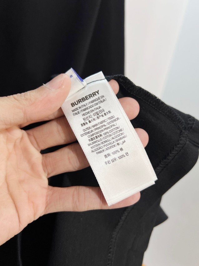 バーバリー n級 ロゴプリント半袖Tシャツ ミニマルデザイン 定番_5