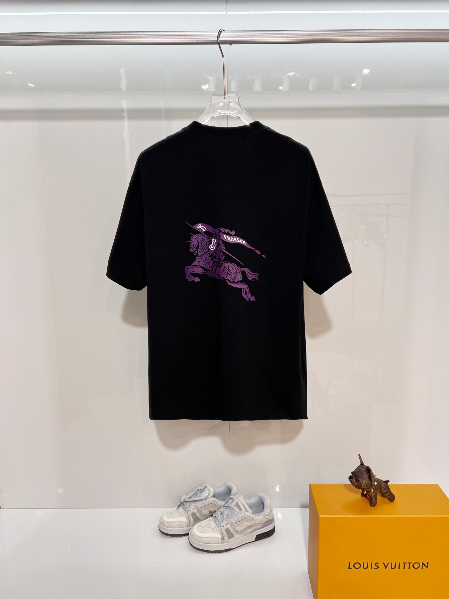 バーバリー 格安 ロゴ刺繍半袖Tシャツ ミニマル仕様 口コミ多数_10