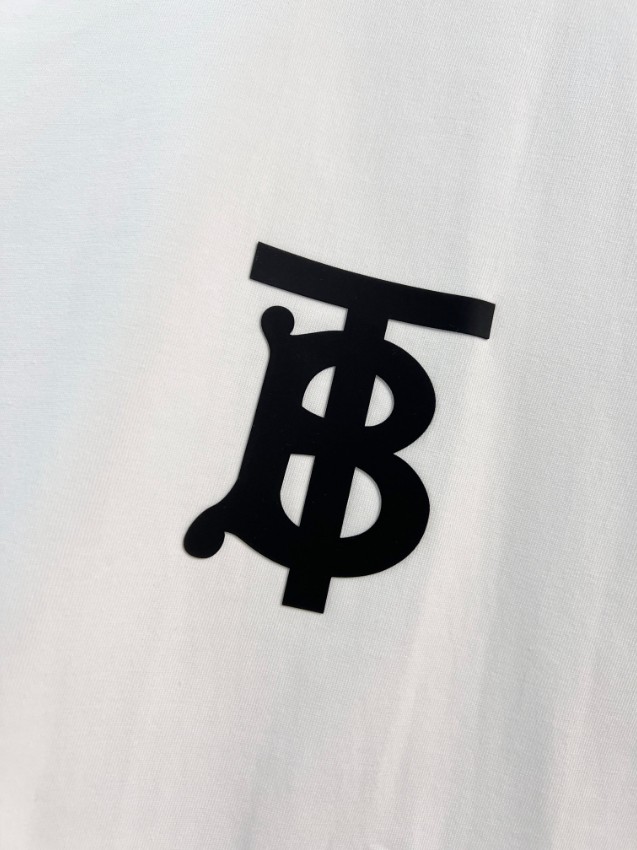 バーバリー 本物級コピー TBロゴ半袖Tシャツ ミニマルデザイン 満足度高い_3